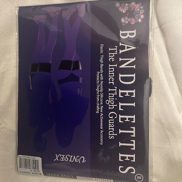 Bandelettes black solid, size c 25-26”, new still in package - Picture 3 of 3